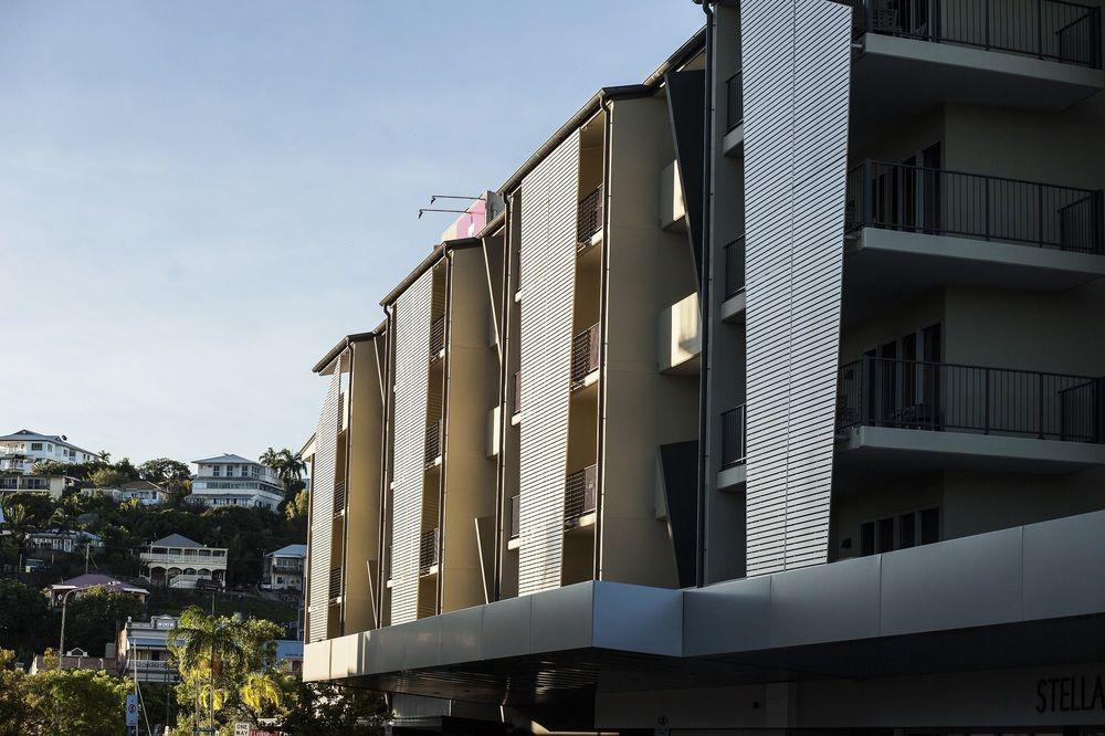 Grand Hotel And Apartments Townsville Extérieur photo