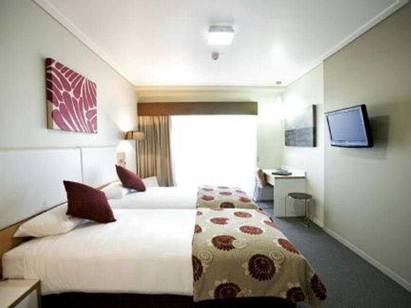 Grand Hotel And Apartments Townsville Chambre photo