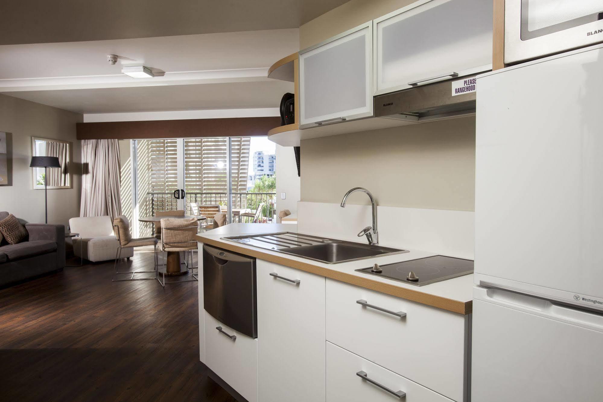 Grand Hotel And Apartments Townsville Extérieur photo